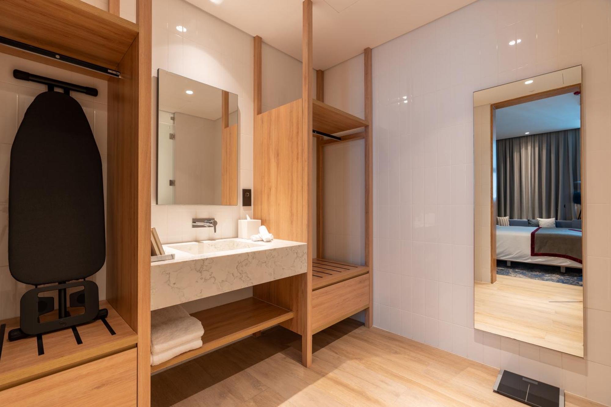 West Walk Retaj Hotel Al Rayyan ภายนอก รูปภาพ